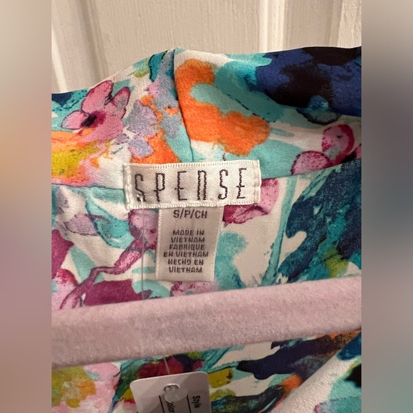 Size small bright pretty blue multicolor floral flower blouse sleeveless top - Picture 6 of 6